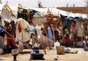 Réfugiés maliens dans le camp de Sevare, 600 km au nord-est de Bamako. REUTERS