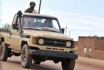 Des hommes armés attaquent le village de Tintelout