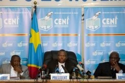 Le président de la Céni annonce les résultats de la présidentielle, le 9 décembre 2011 à Kinshasa © AFP (