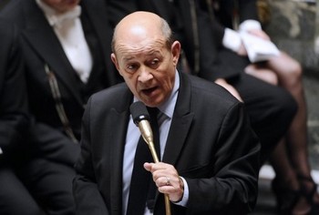 Jean-Yves Le Drian le 2 octobre 2012 à Paris (AFP/Archives)