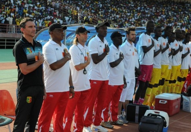 Patrice Carteron (ici à gauche, avec Jérôme Monier à sa droite), peut réussir sa mission avec des joueurs comme Seydou Keita