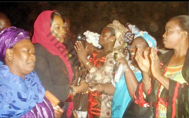 Mme Haidara Aichata Cissé dite Chato lors de son accueil à Tombouctou (photo archives)