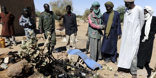 epave-de-la-moto-utilisee-par-le-kamikaze