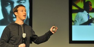 Marc Zuckerberg, PDG de Facebook, le 7 mars au quartier général de son groupe à Manlo Park, en Californie. | AFP/Josh Edelson