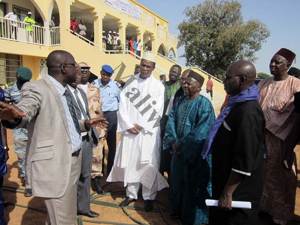 Le ministre de l'enseignement supérieur à l'université de Ségou