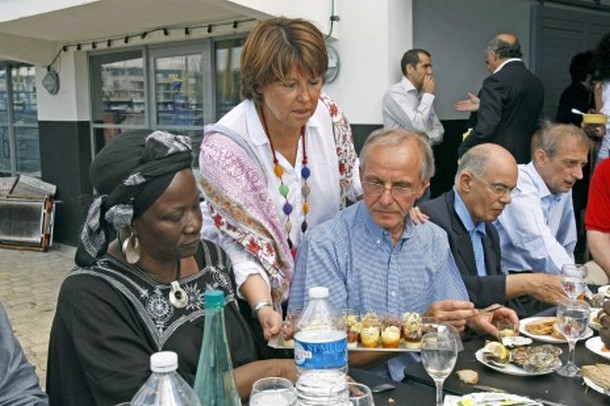 Aminata Traoré et Martine Aubry à l’Université d’été du PS à La Rochelle en 2010 (BISSON/JDD/SIPA)