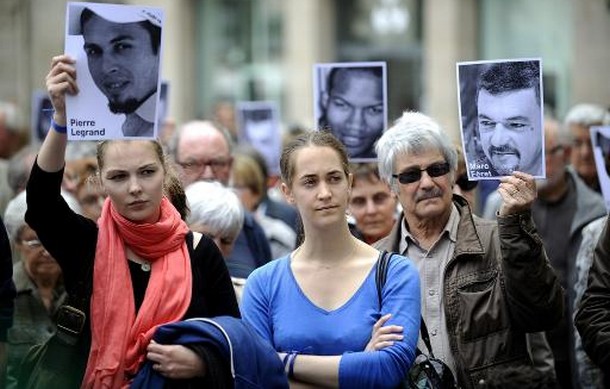 Des proches de l'otage Pierre Legrand manifestent le 1er juin 2013 à Nantes © AFP