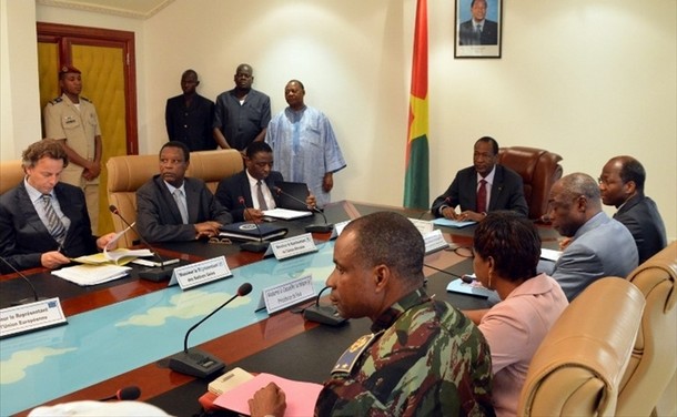Lundi 10 juin 2013. Ouagadougou. Adoption du nouveau projet d’accord amendé lors des négociations.