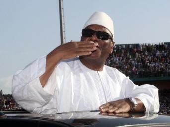 Ibrahim Boubacar Keïta à son arrivée au stade du 26-Mars à Bamako, lors du lancement de sa campagne, le 7 juillet 2013. AFP