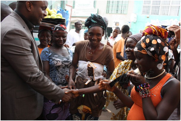 Le candidat du Cap, Racine Thiam au grand marché de Bamako