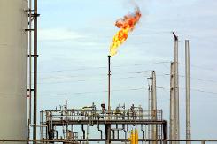 Infrastructures pétrolières au Tchad, à Kome, en octobre 2003 © AFP