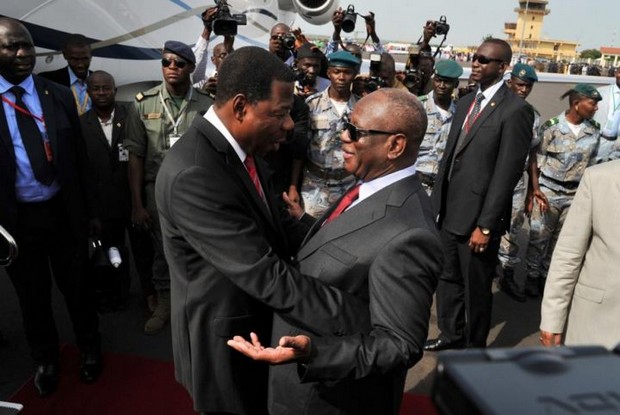 Avec le président du Bénin, Thomas Boni Yayi. AFP