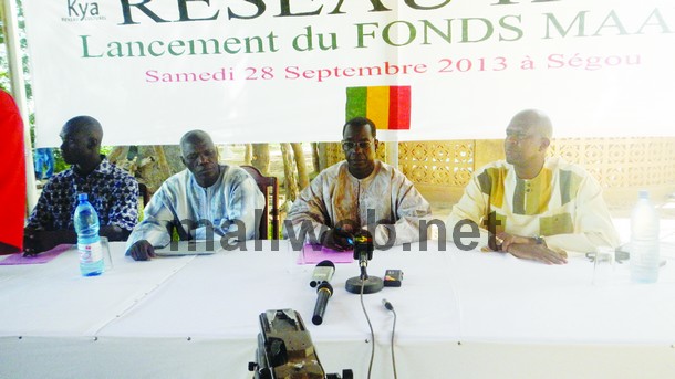 Une vue du présidium lors du lancement du fonds Maaya à Ségou (photo Clarisse NJikam)
