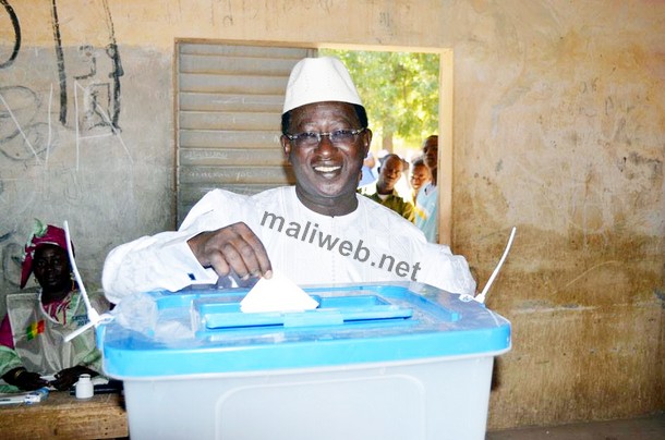 Soumaila Cissé votant à Niafunké regrettent
