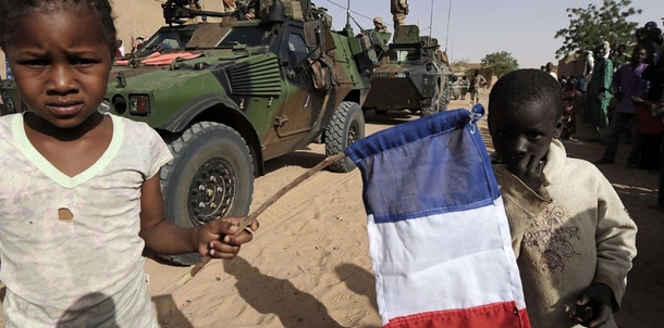 Les soldats français accueillis en libérateurs en mars 2013 au Nord du Mali 