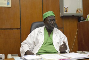Le Dr Djedy Kaba Diakité : le prolapsus se produit lorsque les muscles pelviens et les tissus conjonctifs s’affaiblissent