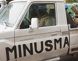 un vehicule de la minusma - déminage