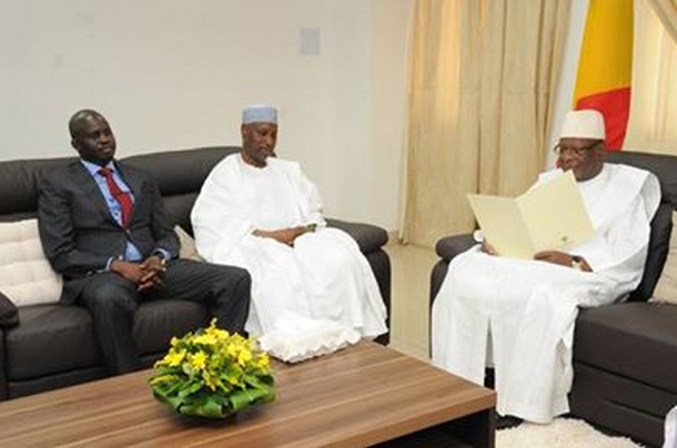 Le président IBK reçoit un porteur de message de son homologue Goodluckk E. JONATHAN Enlèvement des lycéennes par Boko Haram