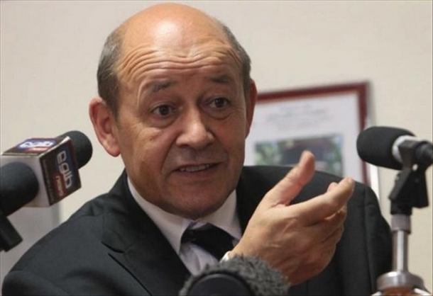 Le Drian: l’opération Serval au Mali