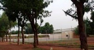 Une vue du lycée français de Bamako Mali: manifestations contre l'occupation de Kidal, le lycée français de Bamako fermé jeudi
