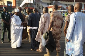 Arrivée des ex-otages à Bamako Arrivée des ex-otages à Bamako : AU BOUT DE L’ENFER
