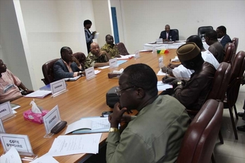 Les attachés de défense des pays du Sahel Les attachés de défense des pays du Sahel en réunion à Bamako