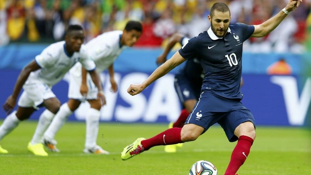 La France commence bien, Benzema aussi