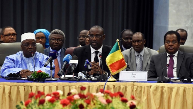 Dialogue inter-malien: un face-à-face tendu à Alger