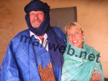 Kees de Gruiter et Marjolijn Masselink à leur sortie de la mairie