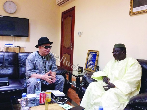 Salif kéita à propos de sa conversion dans l'agriculture : " On ne peut pas télécharger la nourriture! "
