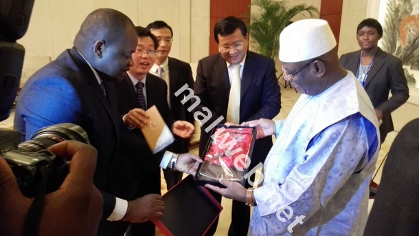 IBK a rencontré hier des patrons d'entreprises chinoises en prélude au Forum économique mondial de Tianjin