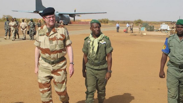 Mali: le séjour du général Dembélé embarrassant pour la France