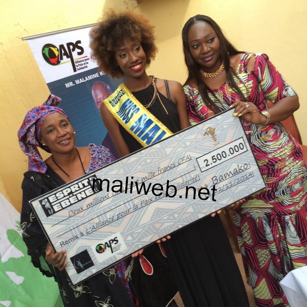Appui aux démunis : La Miss Mali-France offre 2,5 millions à l'APS
