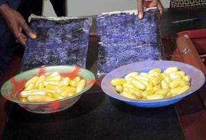 Saisie de drogue à l'aéroport international de Bamako-Senou : Deux Nigérians pris avec des centaines de boules de cocaïne