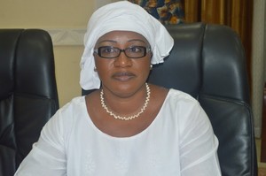 Mme Diarra Raky Talla, ministre de la Fonction Publique... est interpellée