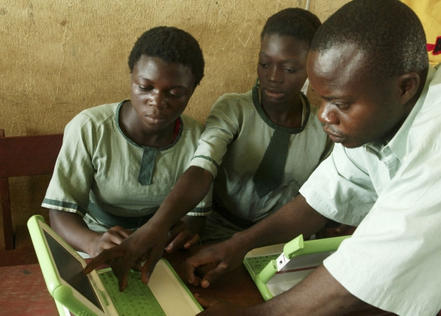 Internet : l’envol et les errements du nom de domaine malien   En savoir plus sur http://www.lemonde.fr/afrique/article/2015/02/20/l-envol-et-les-errements-du-nom-de-domaine-malien_4580693_3212.html#2xgegxryyHqMxJsV.99