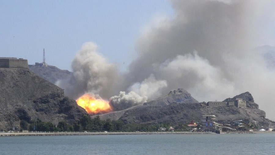 Chaos au Yémen, où les bombardements se poursuivent