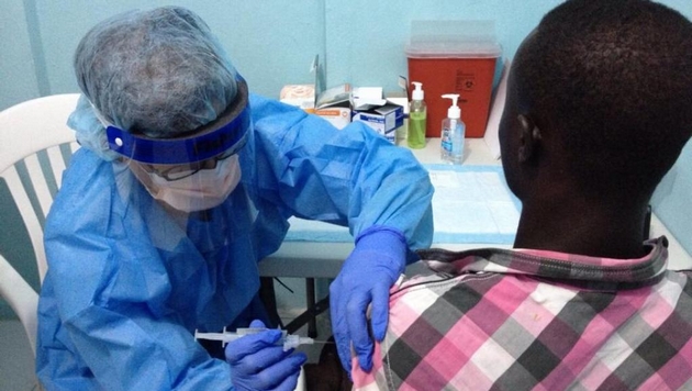 Ebola: l'OMS annonce officiellement la fin de l'épidémie au Liberia