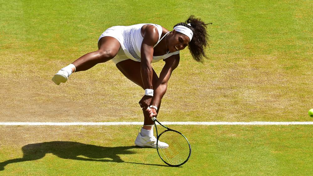 L'Américaine Serena Williams, le 11 juillet 2015 à Londres (Royaume-Uni). (DOMINIC LIPINSKI / AFP)