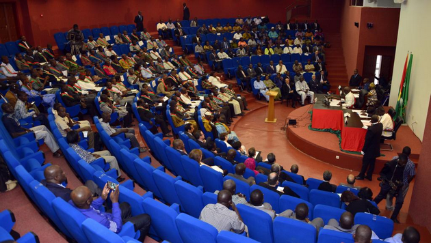 Burkina: Kafando remercie et invite les députés à voter les réformes