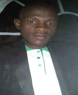 Monsieur, Mamadou Sanogo, professeur de lettres au Lycée public de Bougouni