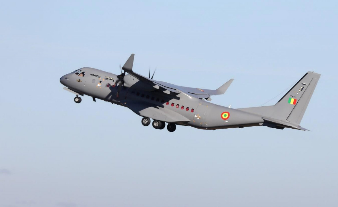 Tombouctou : un avion de l’Armée de l’Air effectue un atterrissage forcé, aucune victime à déplorer