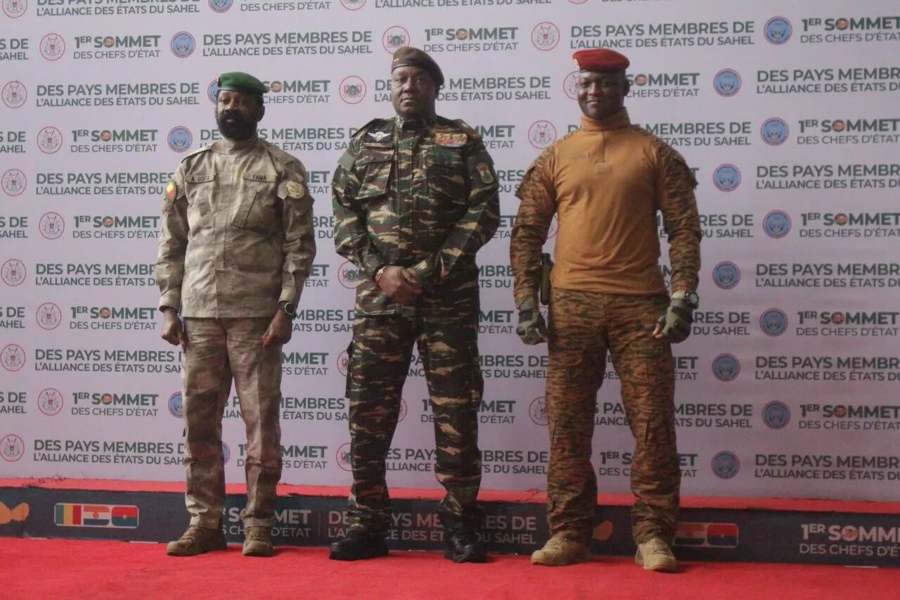 Attaque terroriste à l'aéroport de Niamey : La Confédération des États du Sahel réaffirme sa solidarité et sa détermination