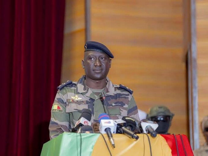 Mali : Mohamed Ousmane Ag Mohamedoun et Abdoul Majid Ag Mohamed Ahmed, deux membres du CNT, suspendus pour manquements à la Charte de la paix
