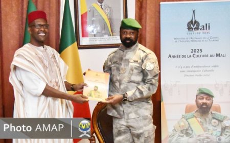 Mali : États généraux de la culture : Le Général d’armée Assimi Goïta reçoit le rapport