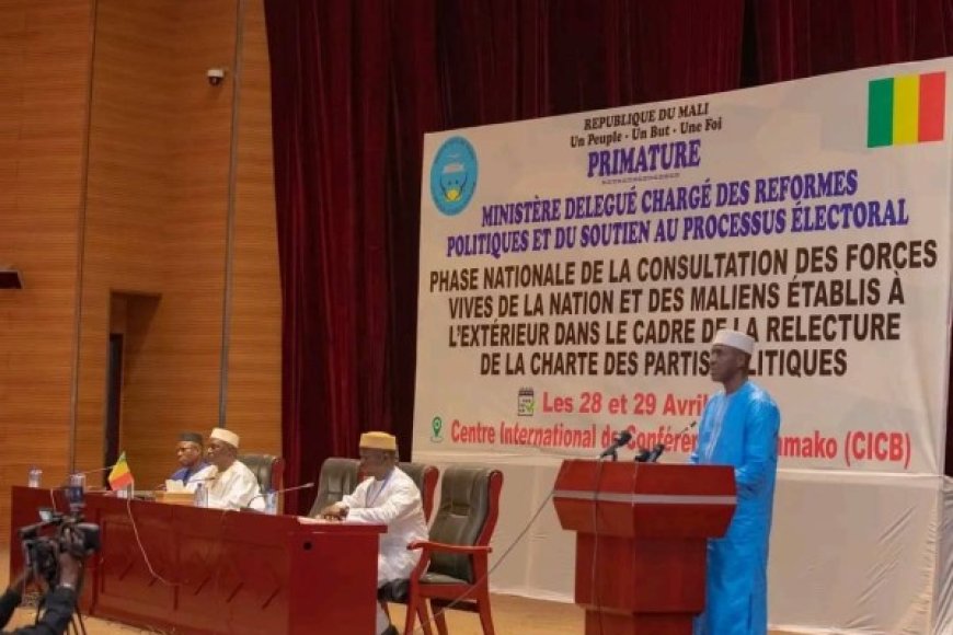 Fin des concertations nationales sur la relecture de la Charte des partis politiques : Les Forces vives de la nation recommandent la dissolution de tous les partis politiques
