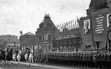 Entre russophobie et calcul politique, l’UE boycotte le 80ème anniversaire de la victoire sur le nazisme à Moscou