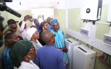 Œuvres sociales du Président de la Transition : Des structures de santé en Commune IV du Disttict de Bamako équipées en panneaux solaires