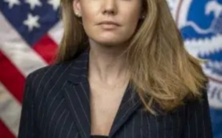 Tricia Mclaughlin, secrétaire adjointe aux affaires publiques du département de la sécurité intérieure des Etats-Unis "Il est mieux de s'auto-expulser des USA"