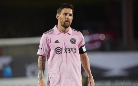 Inter Miami : Javier Mascherano tape du poing sur la table avec Lionel Messi
